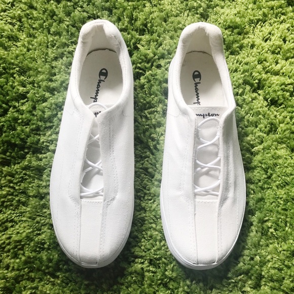 Champion Shoes - NWOT Champion Women White Shoe Size 6